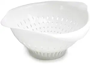 Preserve Large Colander Made from Recycled Plastic, 3.5 Quart Capacity, White