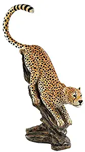 Design Toscano Stalking the Savannah Cheetah Statue