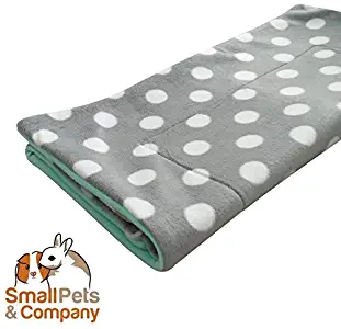 Small Pets and Company Guinea Pig Fleece Cage Liner | Fleece Guinea Pig Bedding | Midwest, C&C, Corner Pad (Midwest, Dots on Gray)
